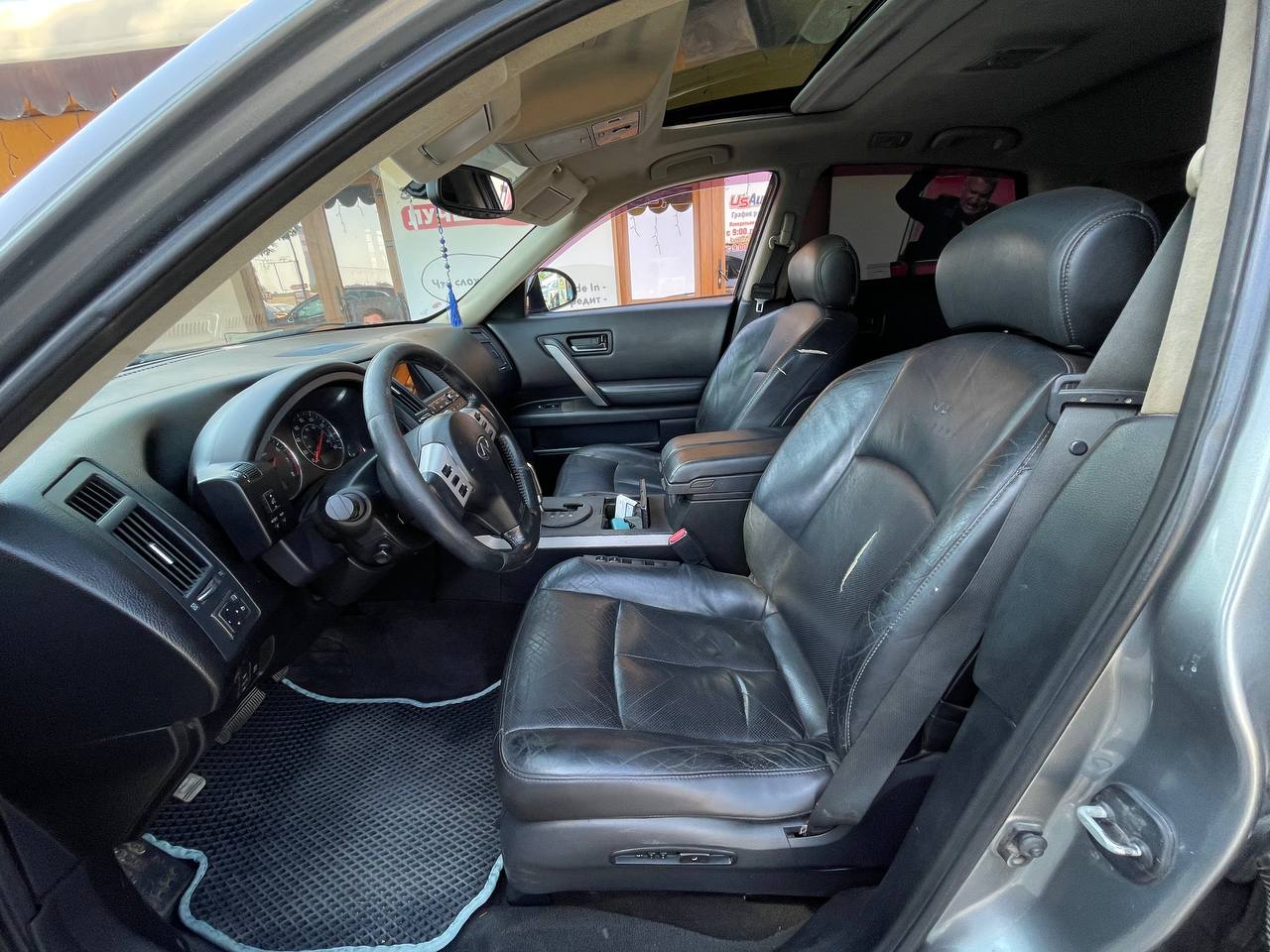 Infiniti FX35