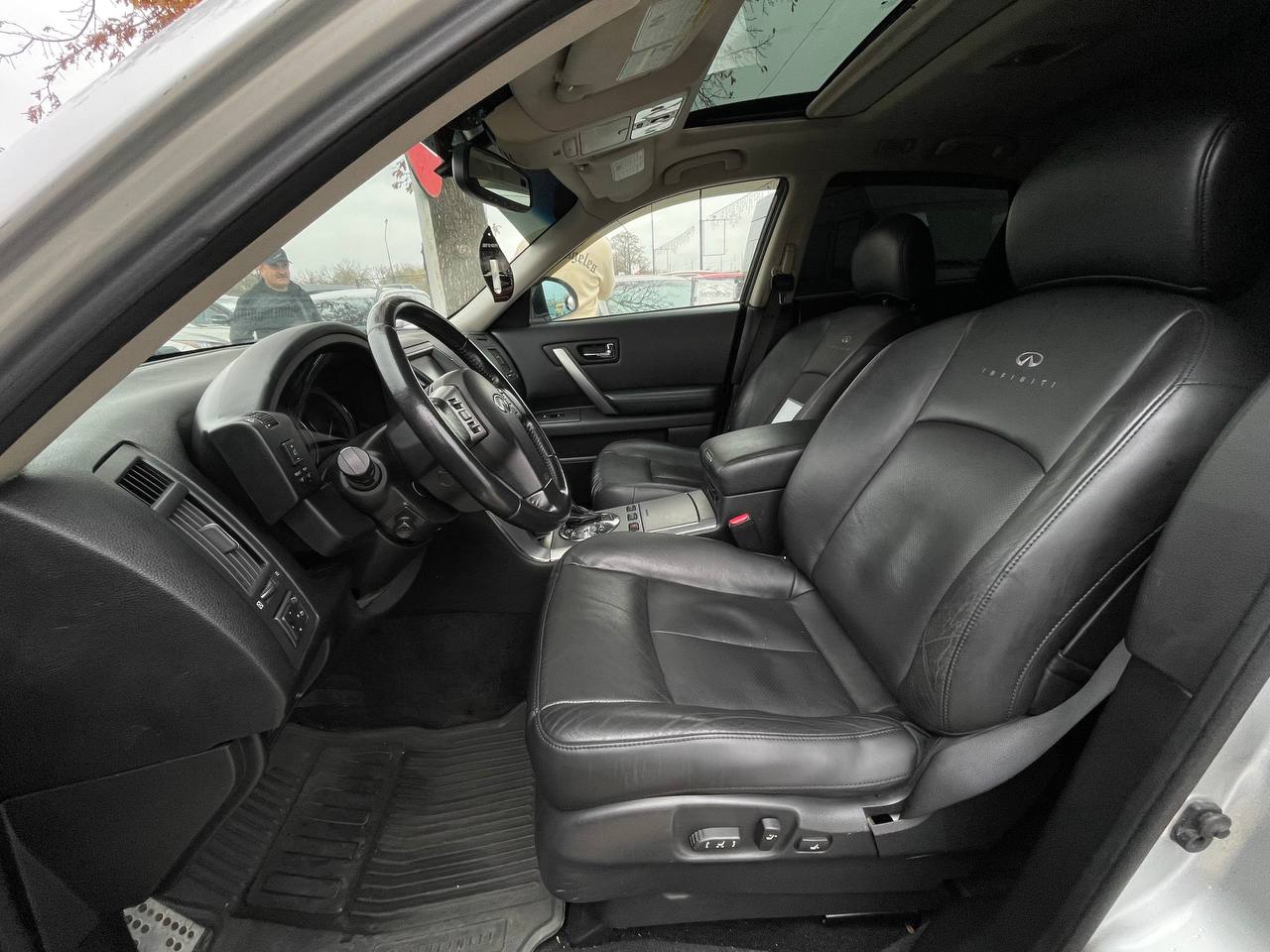 Infiniti FX35