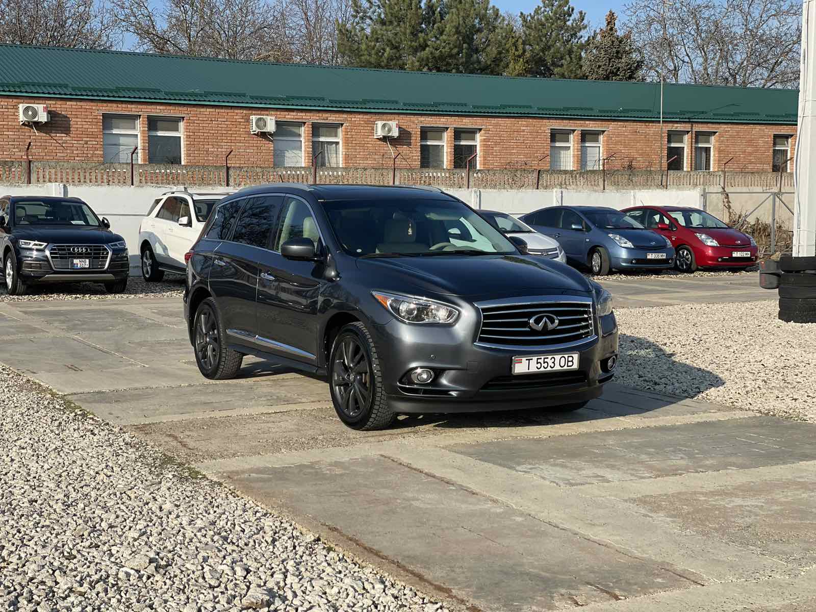 Infiniti JX35