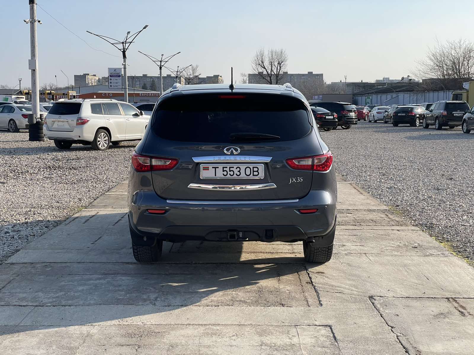 Infiniti JX35
