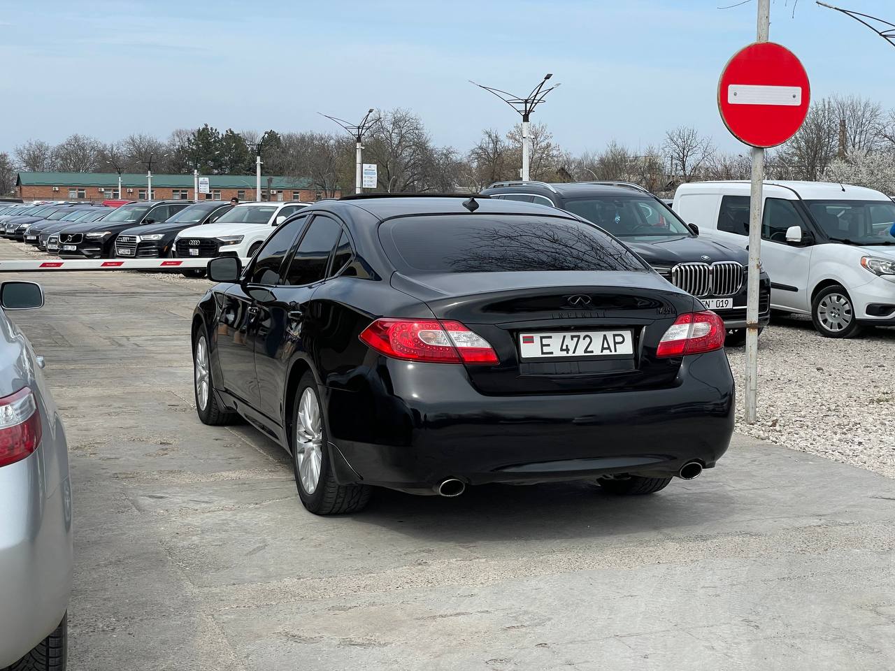 Infiniti M35h