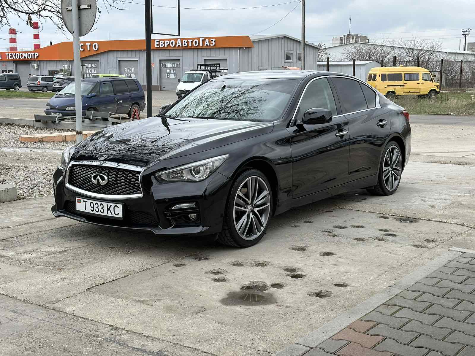 Infiniti Q50