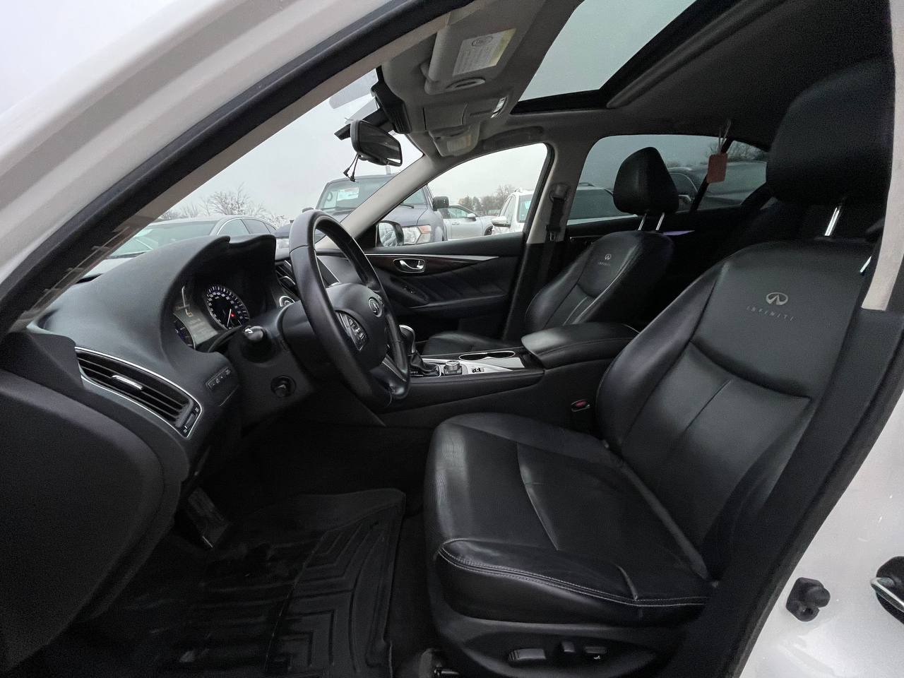 Infiniti Q50