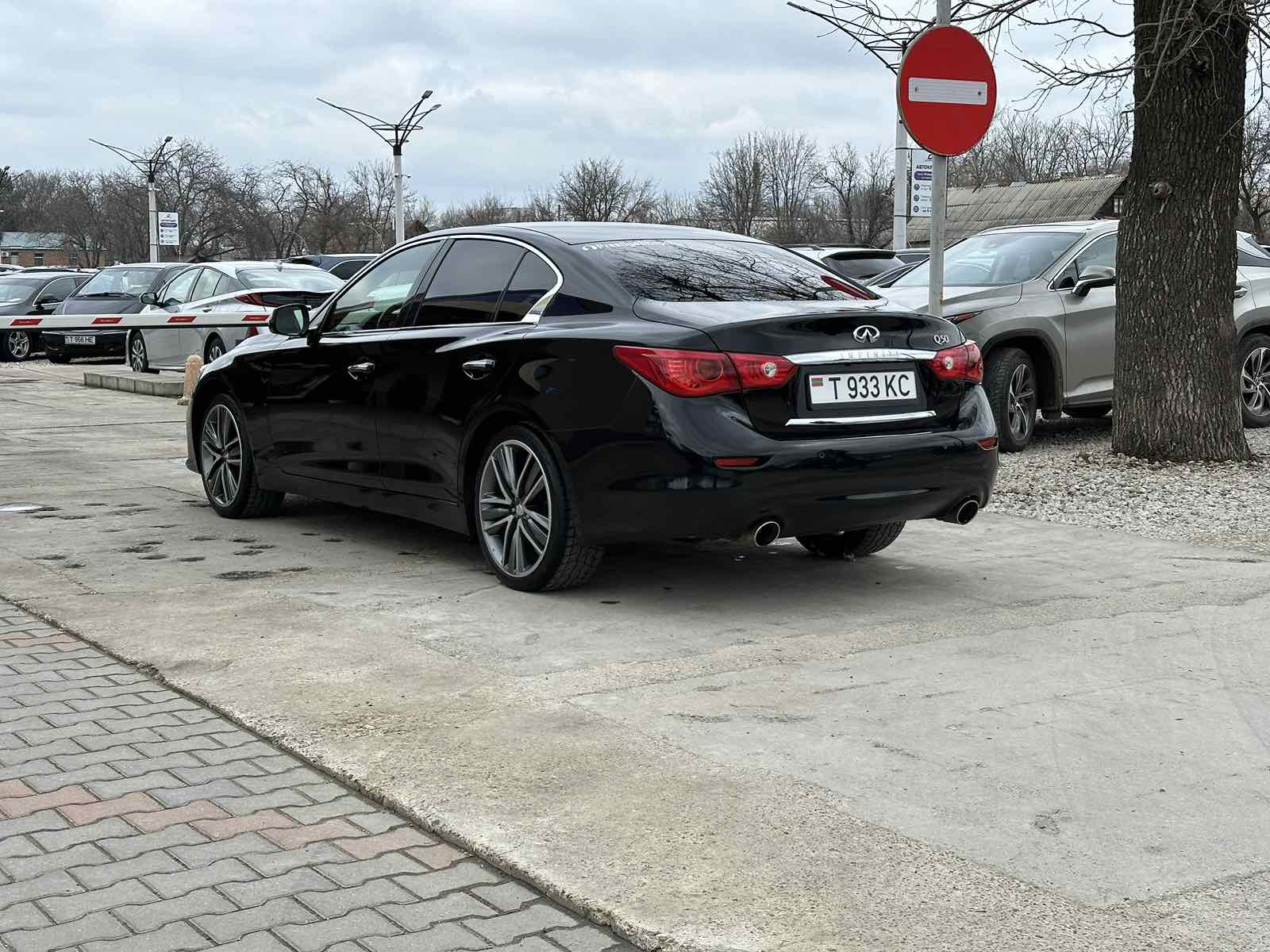 Infiniti Q50