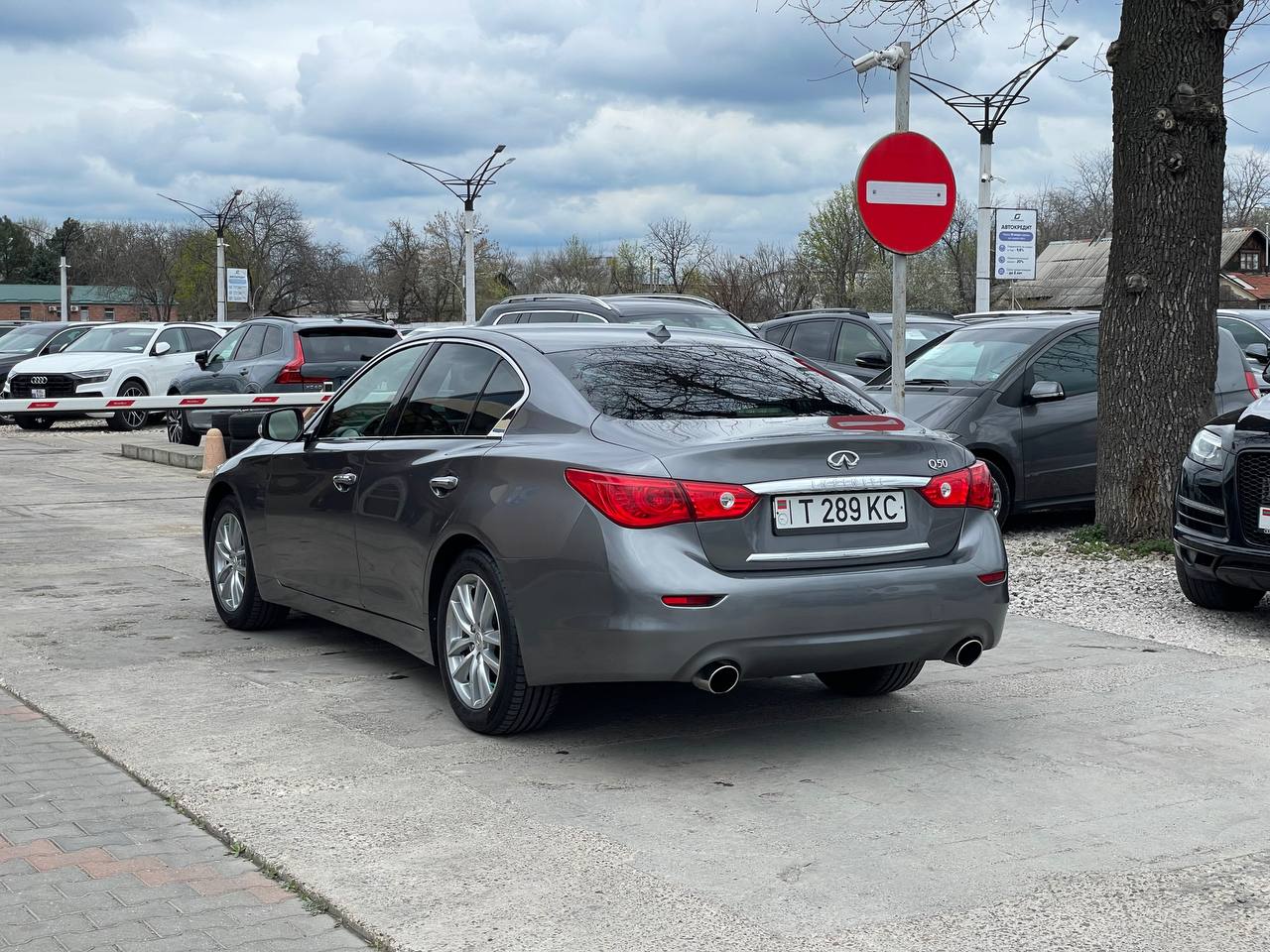 Infiniti Q50