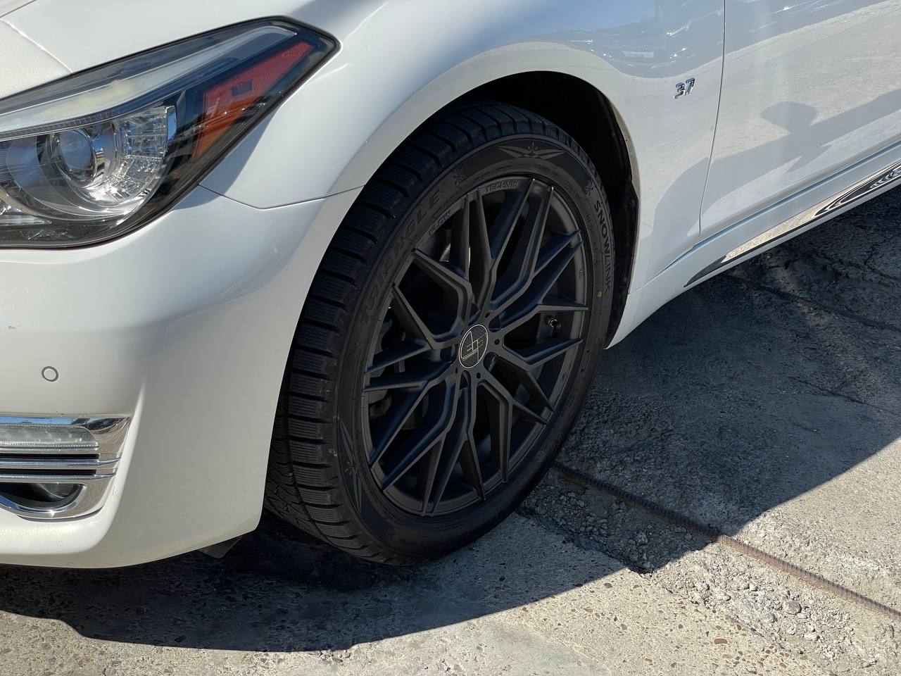 Infiniti Q70 Long