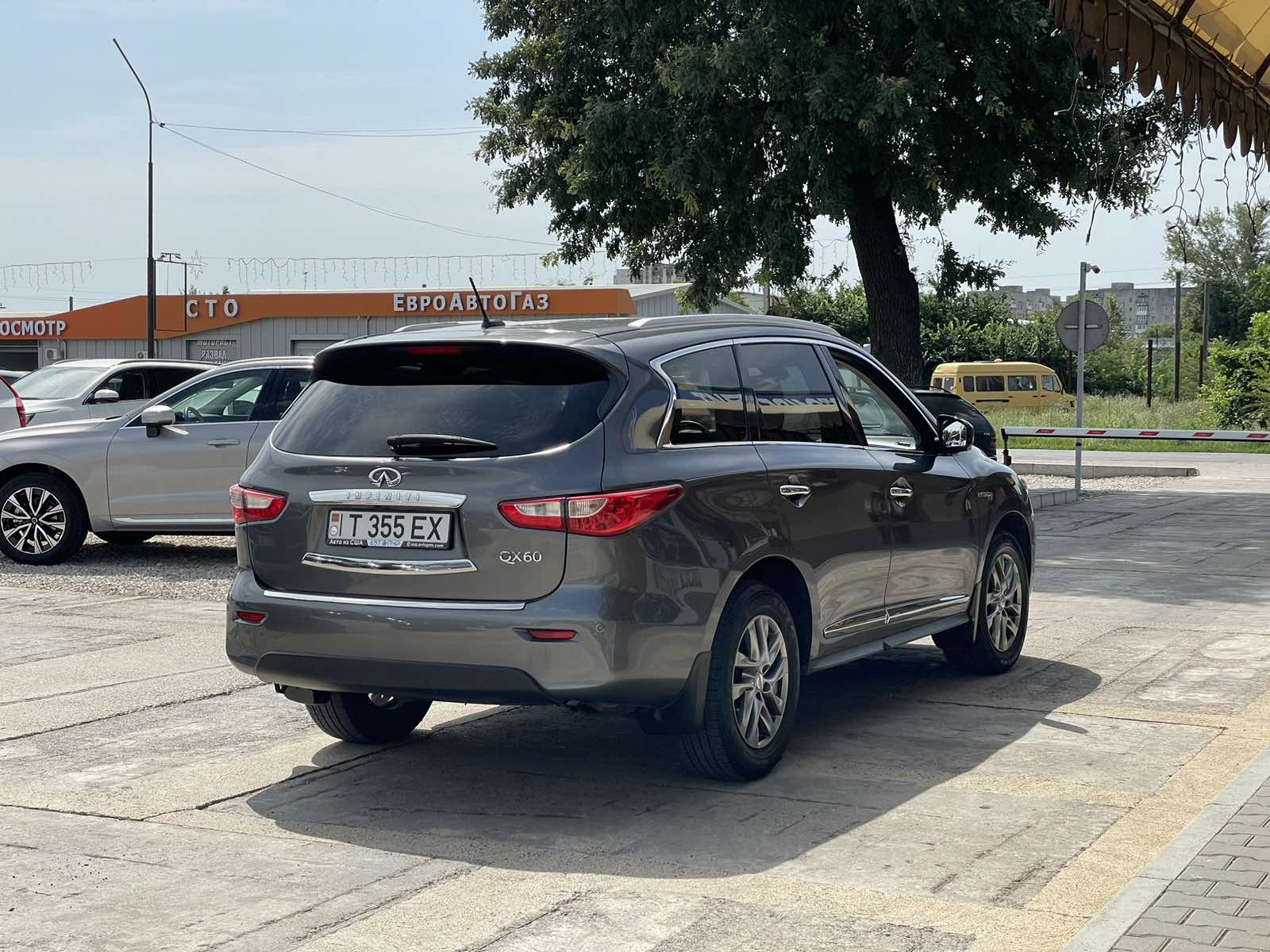 Infiniti QX60 Hybrid