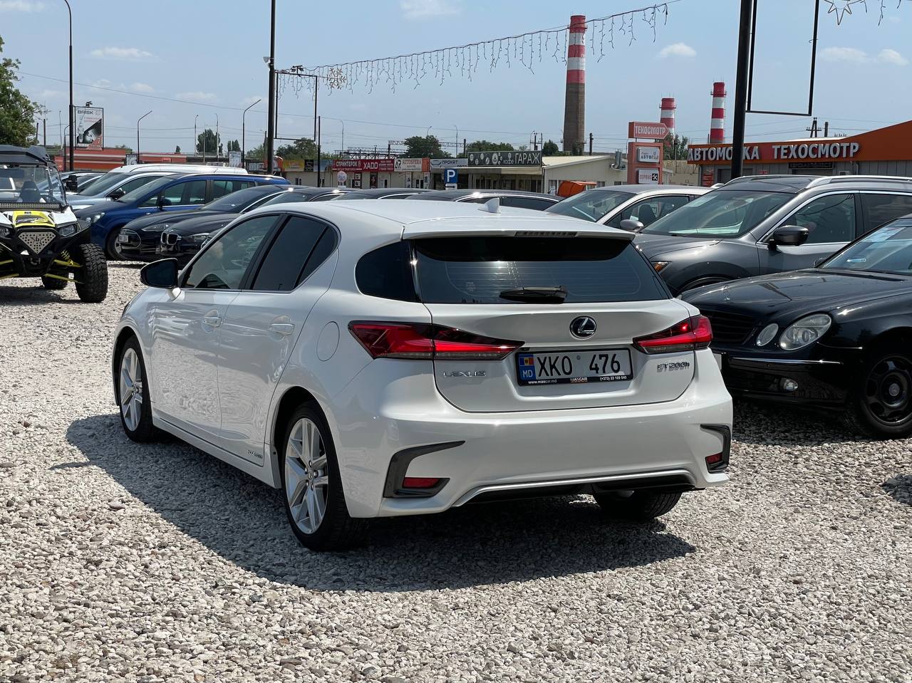 Lexus CT200h