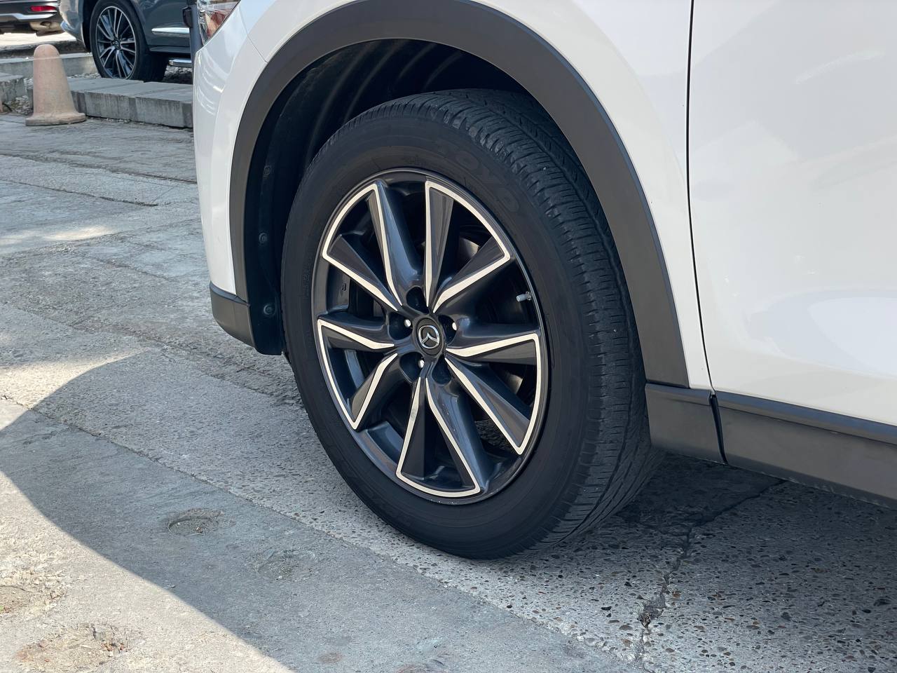 Mazda CX-6