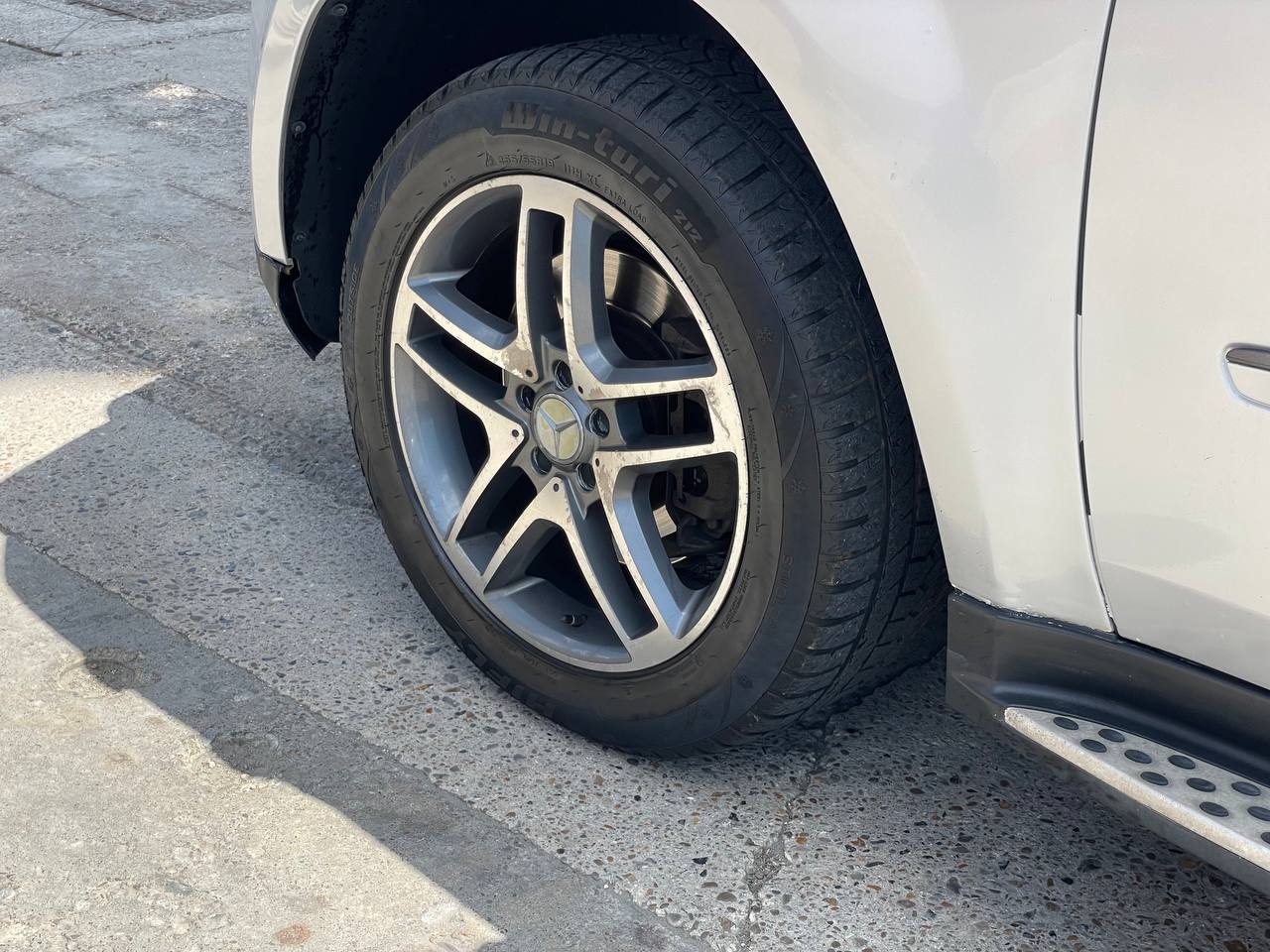 Mercedes Benz GL320