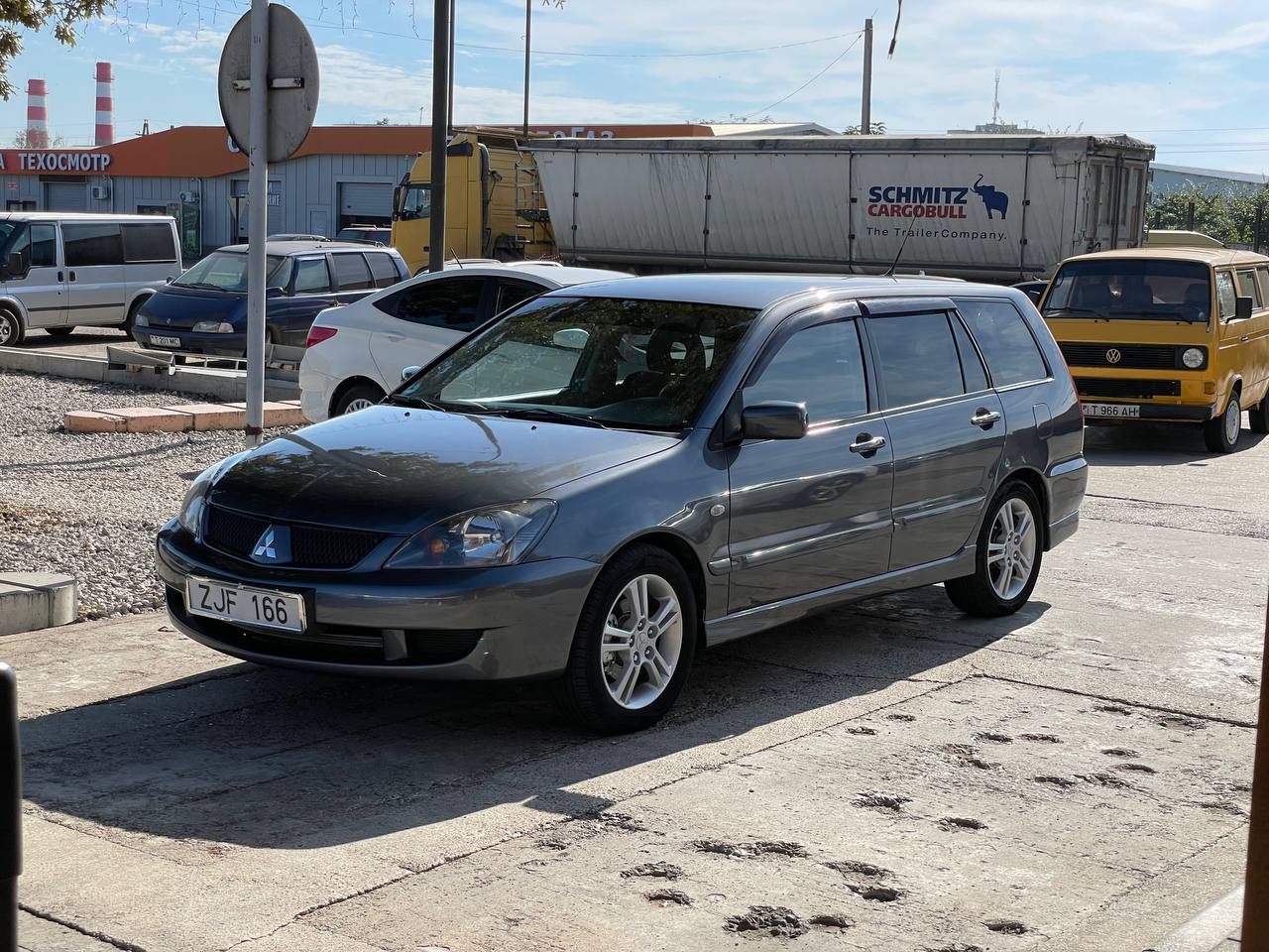 Mitsubishi Lancer