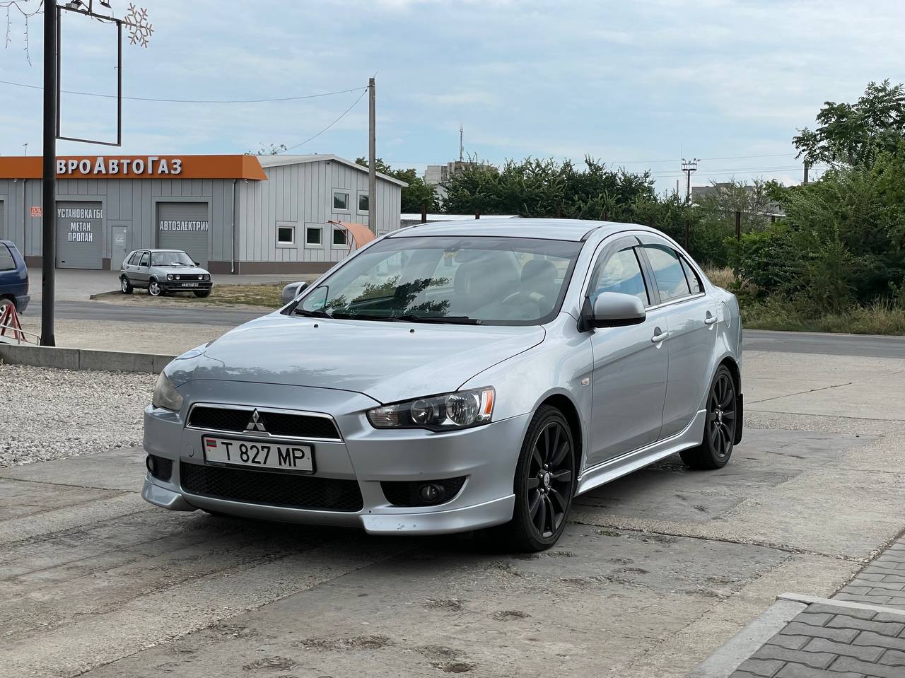 Mitsubishi Lancer