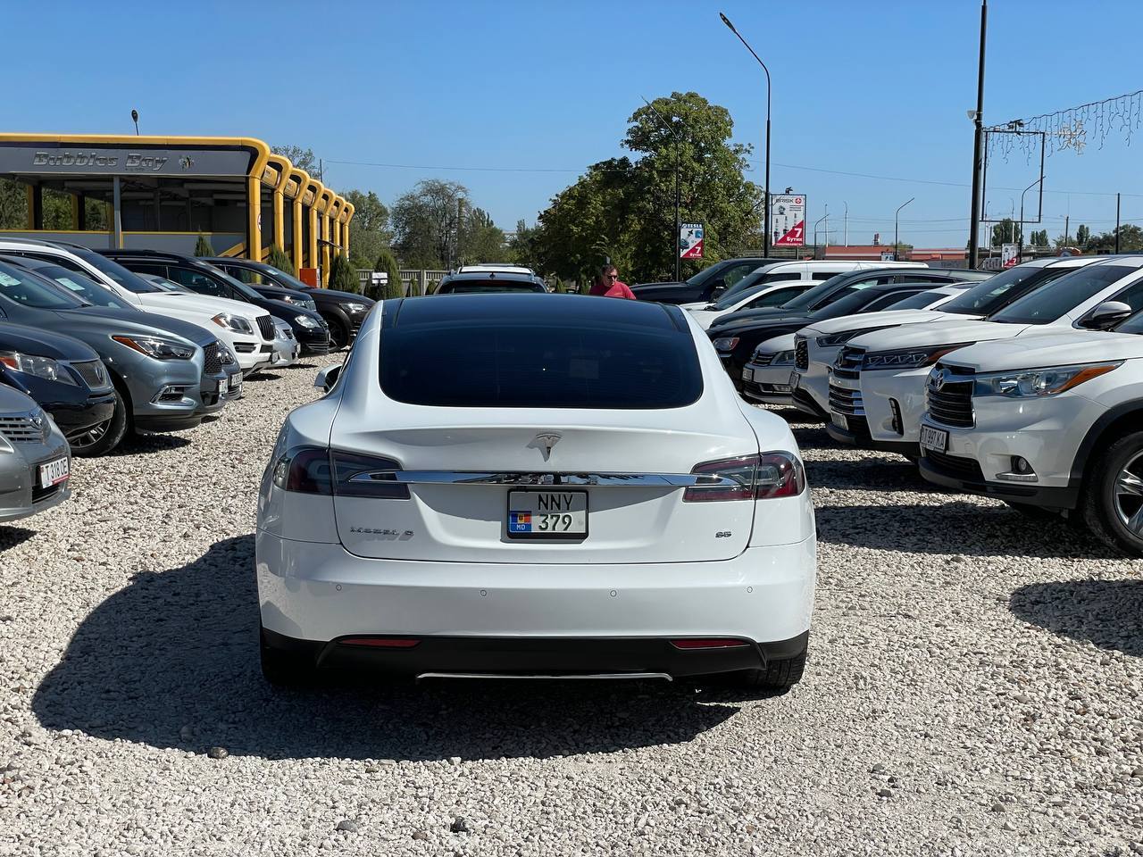 Tesla Model S 85