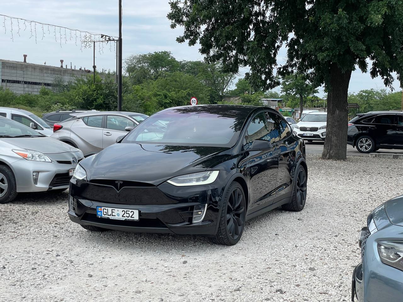 Tesla Model X 75D