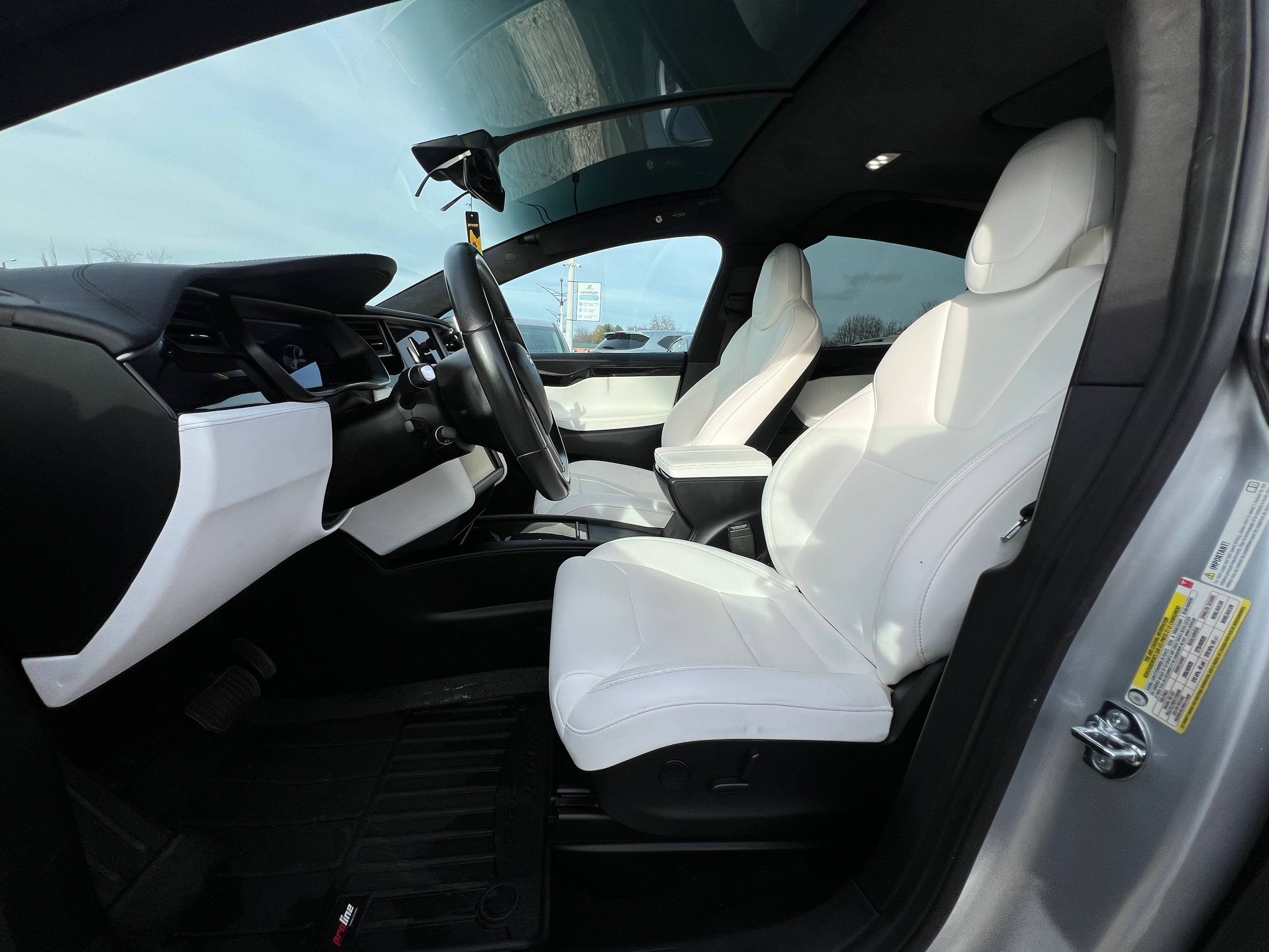 Tesla Model X 75D