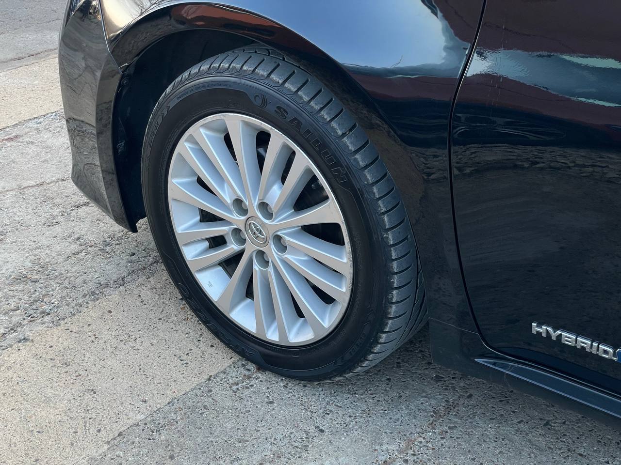Toyota Avalon Hybrid