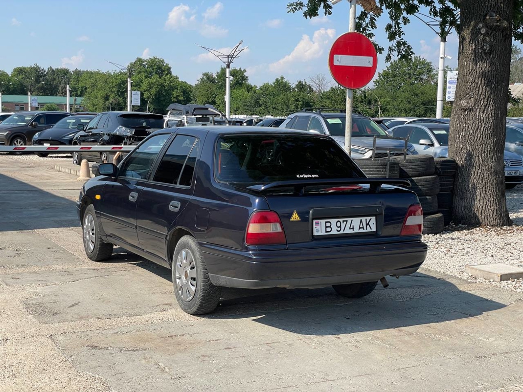 Nissan Sunny