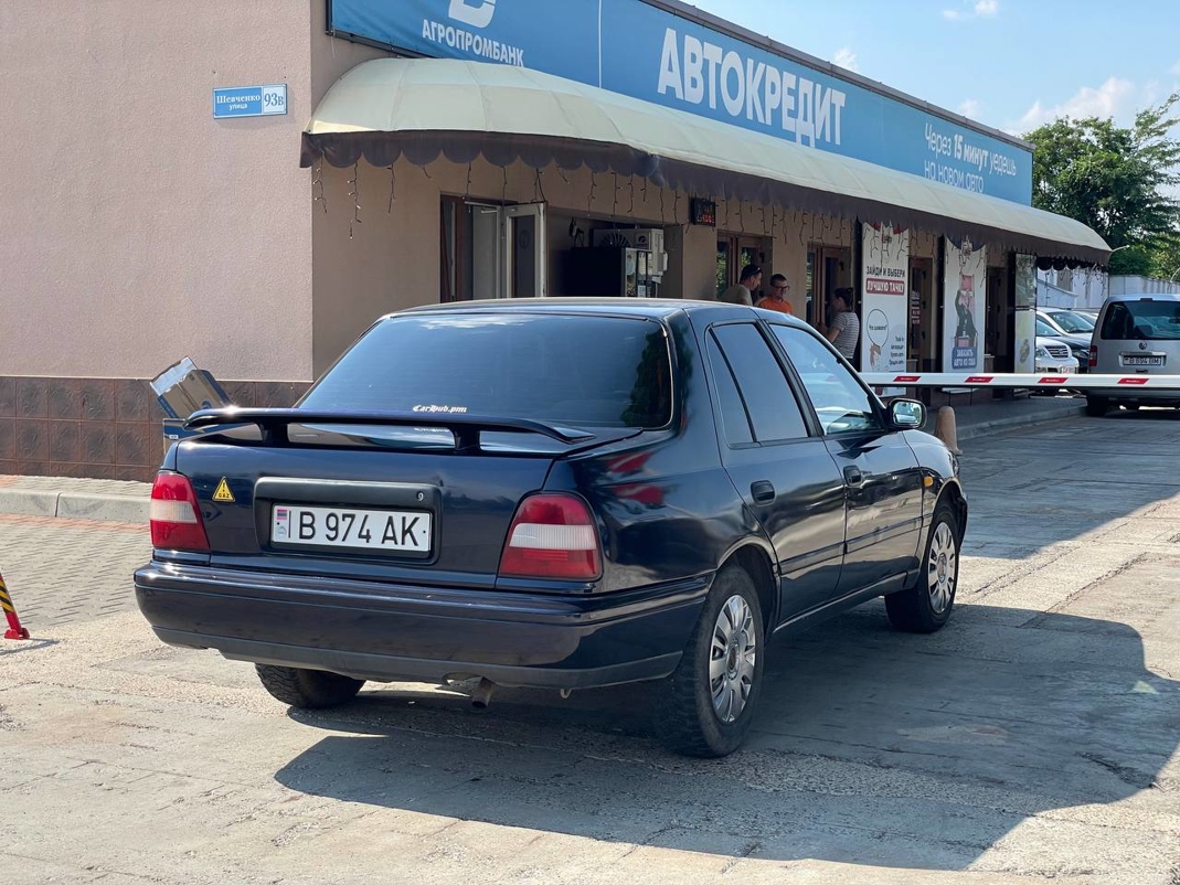 Nissan Sunny