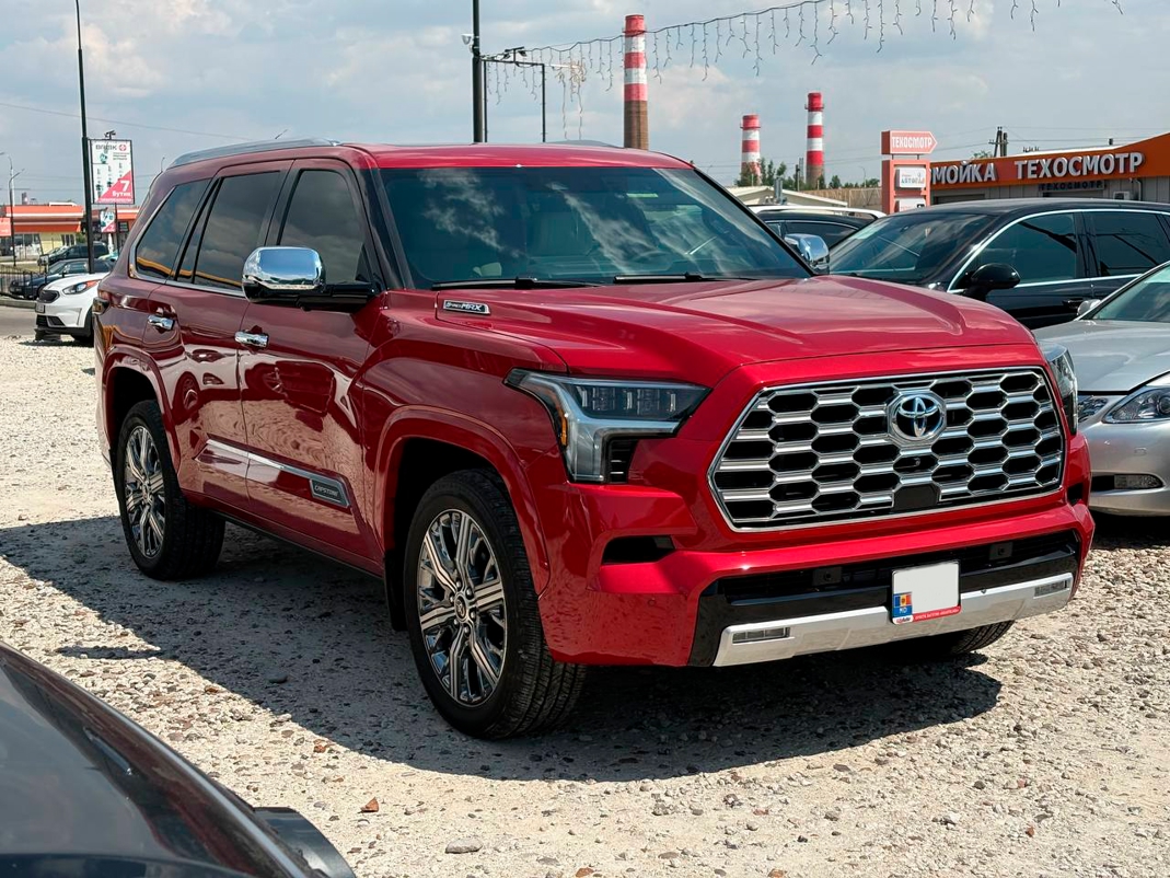 Toyota Sequoia Capstone