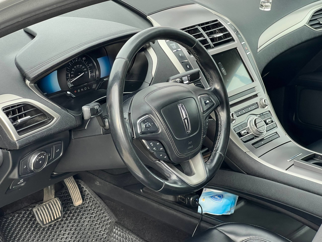 Lincoln MKZ Hybrid