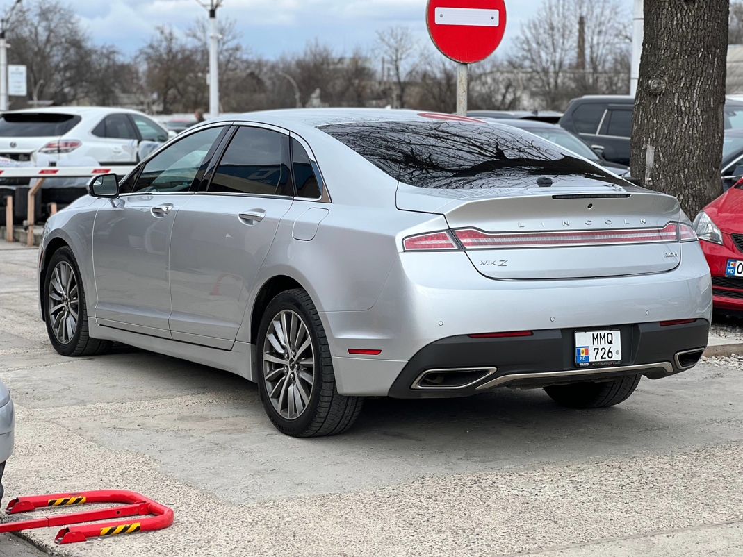 Lincoln MKZ Hybrid