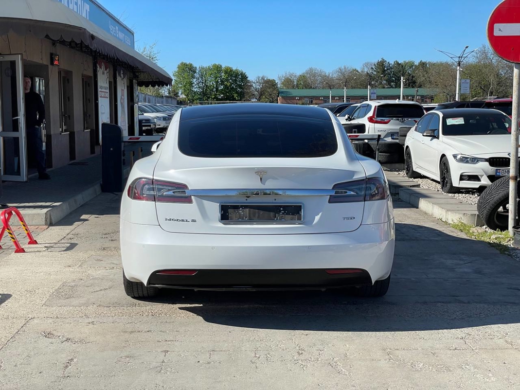 Tesla Model S 75D