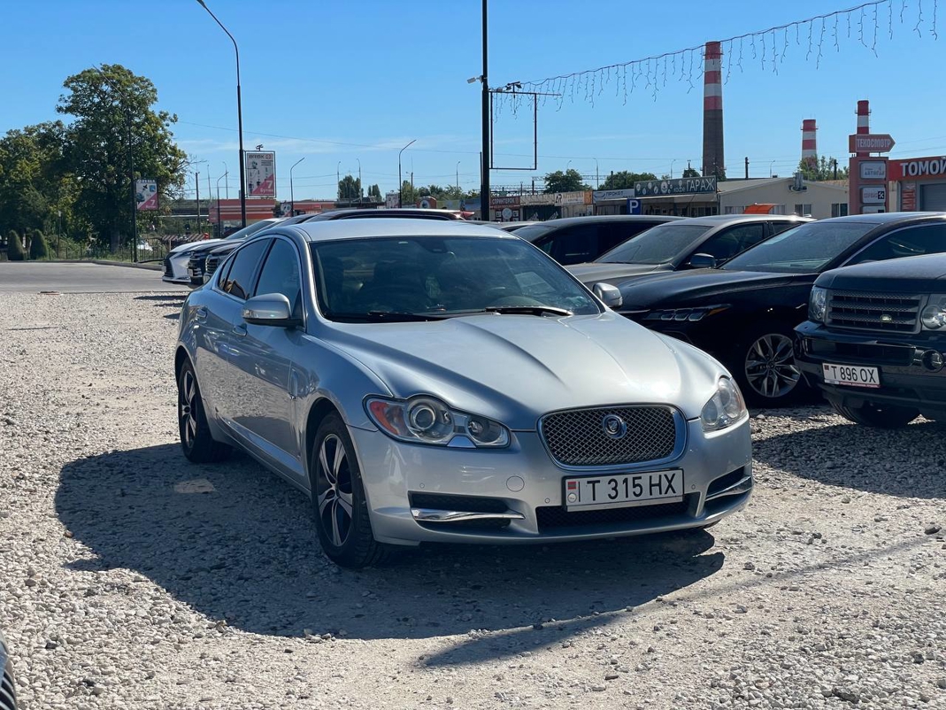 Jaguar XF
