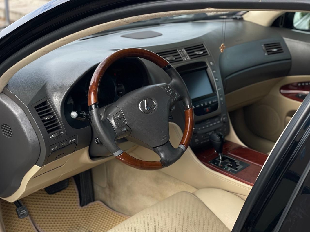 Lexus GS450h