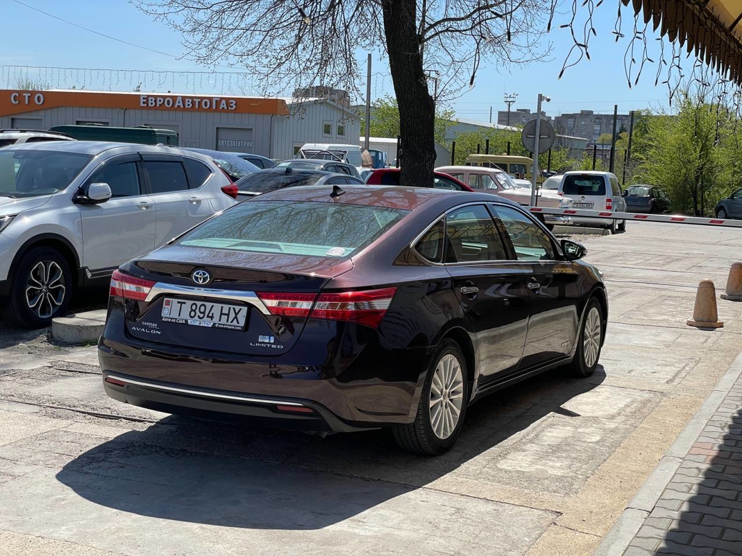 Toyota Avalon Hybrid