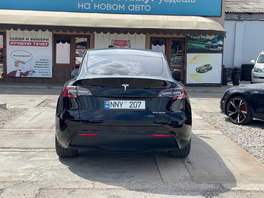 Tesla Model Y Long Range Dual Motor