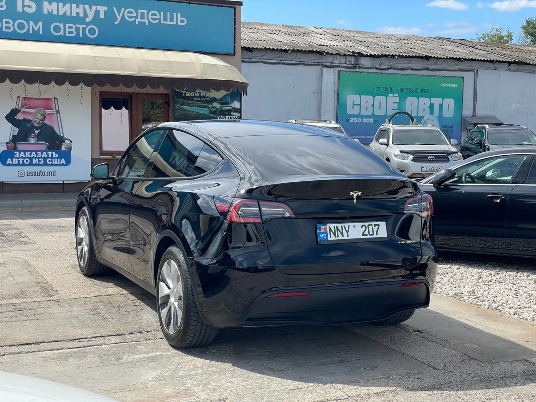 Tesla Model Y Long Range Dual Motor
