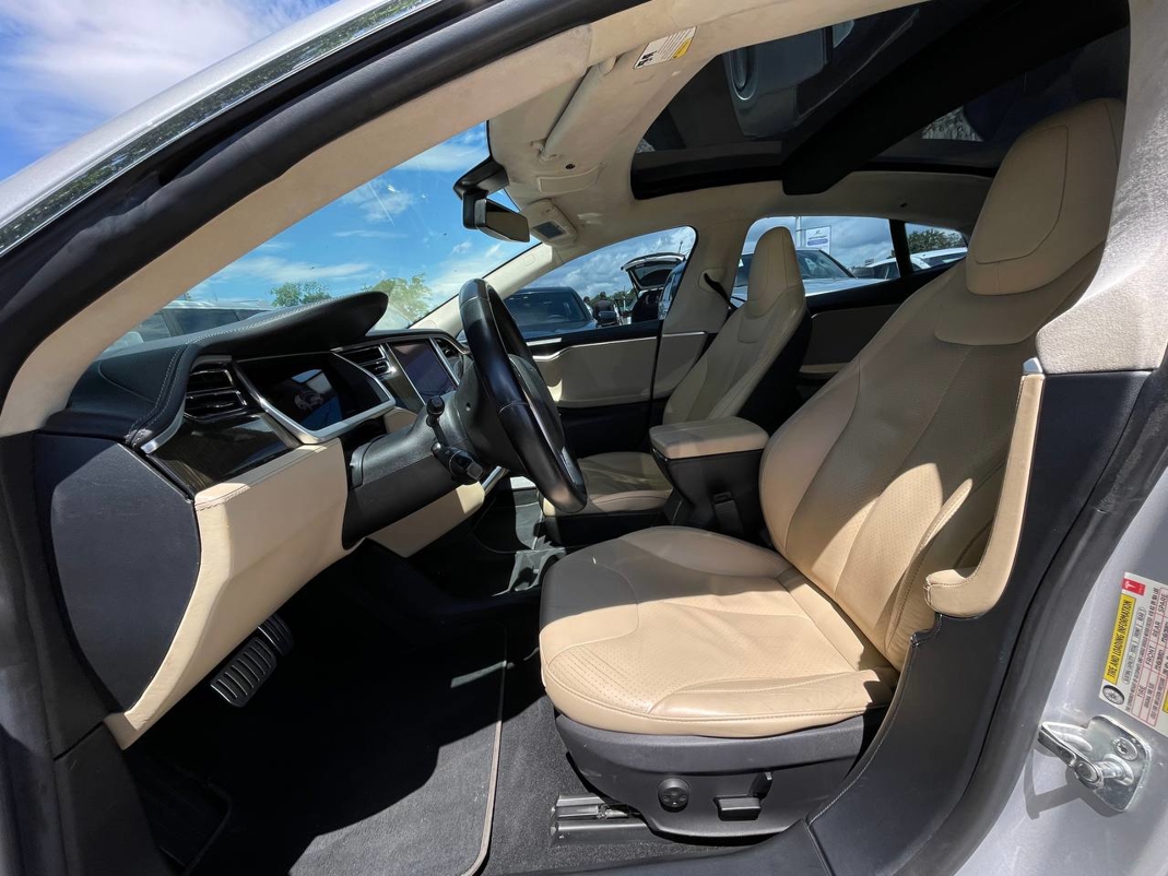 Tesla Model S Signature