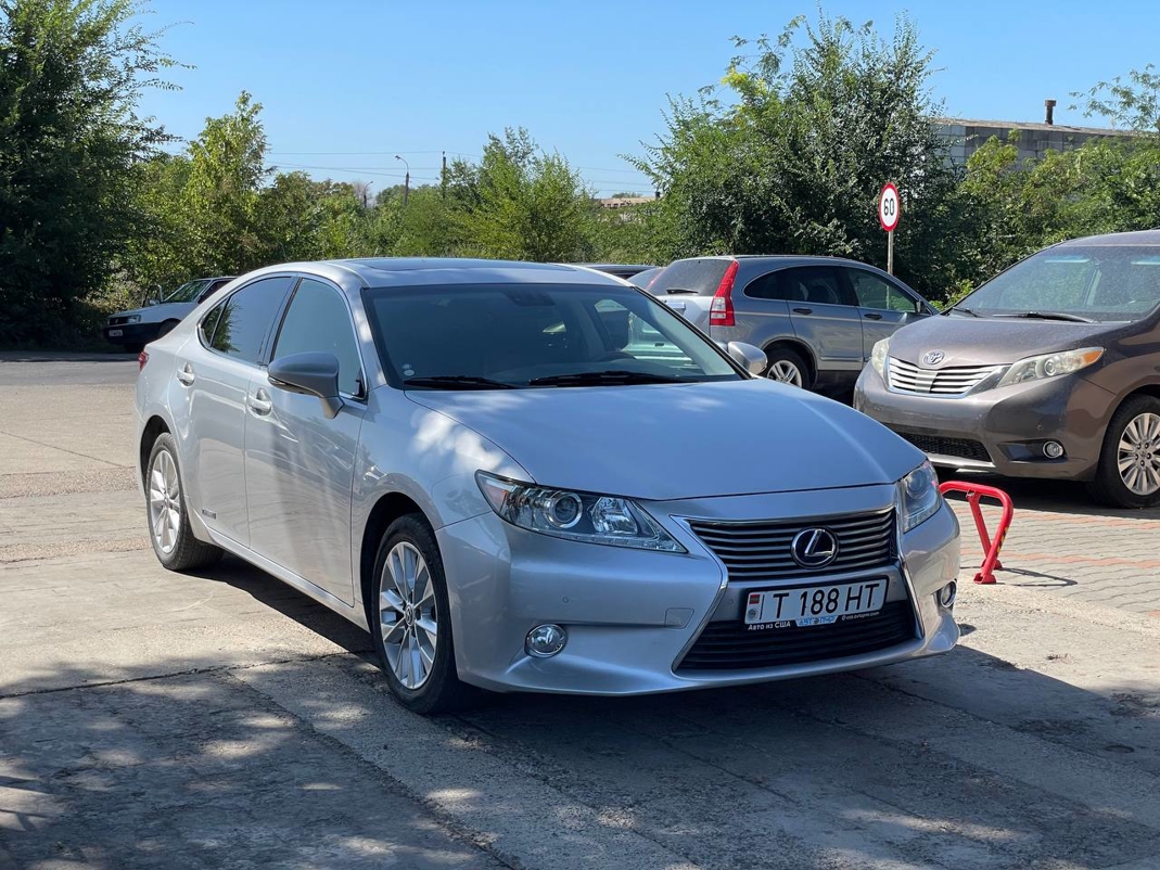 Lexus ES300h