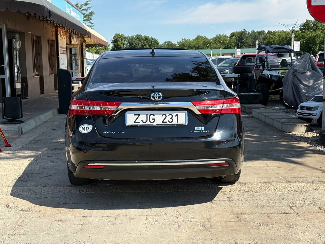 Toyota Avalon Hybrid