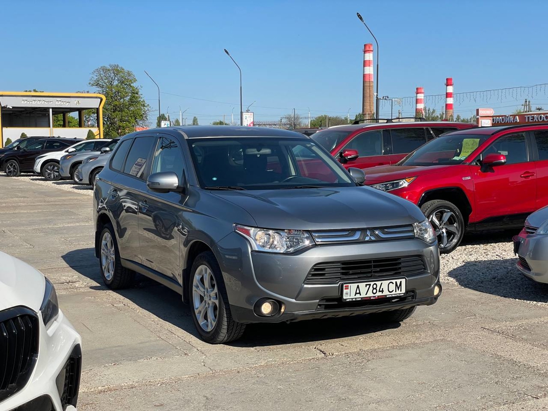 Mitsubishi Outlander