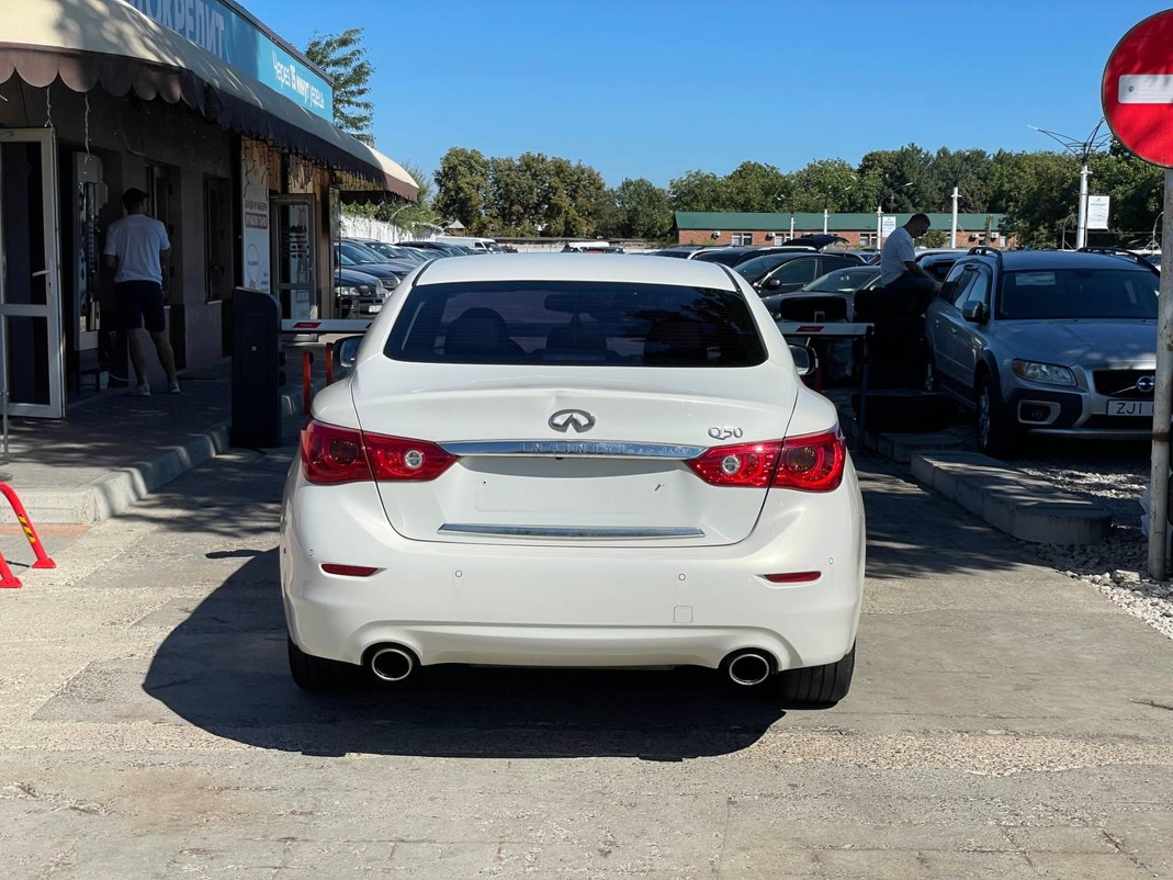 Infiniti Q50