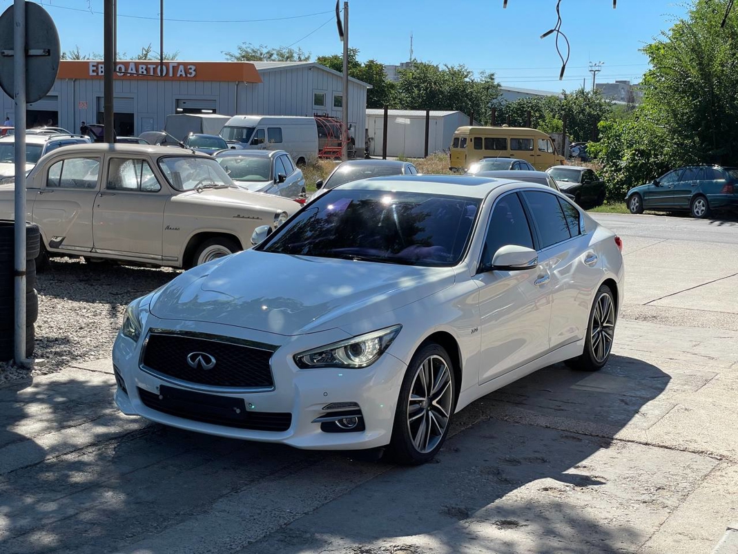 Infiniti Q50