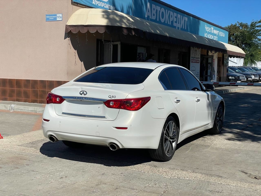 Infiniti Q50