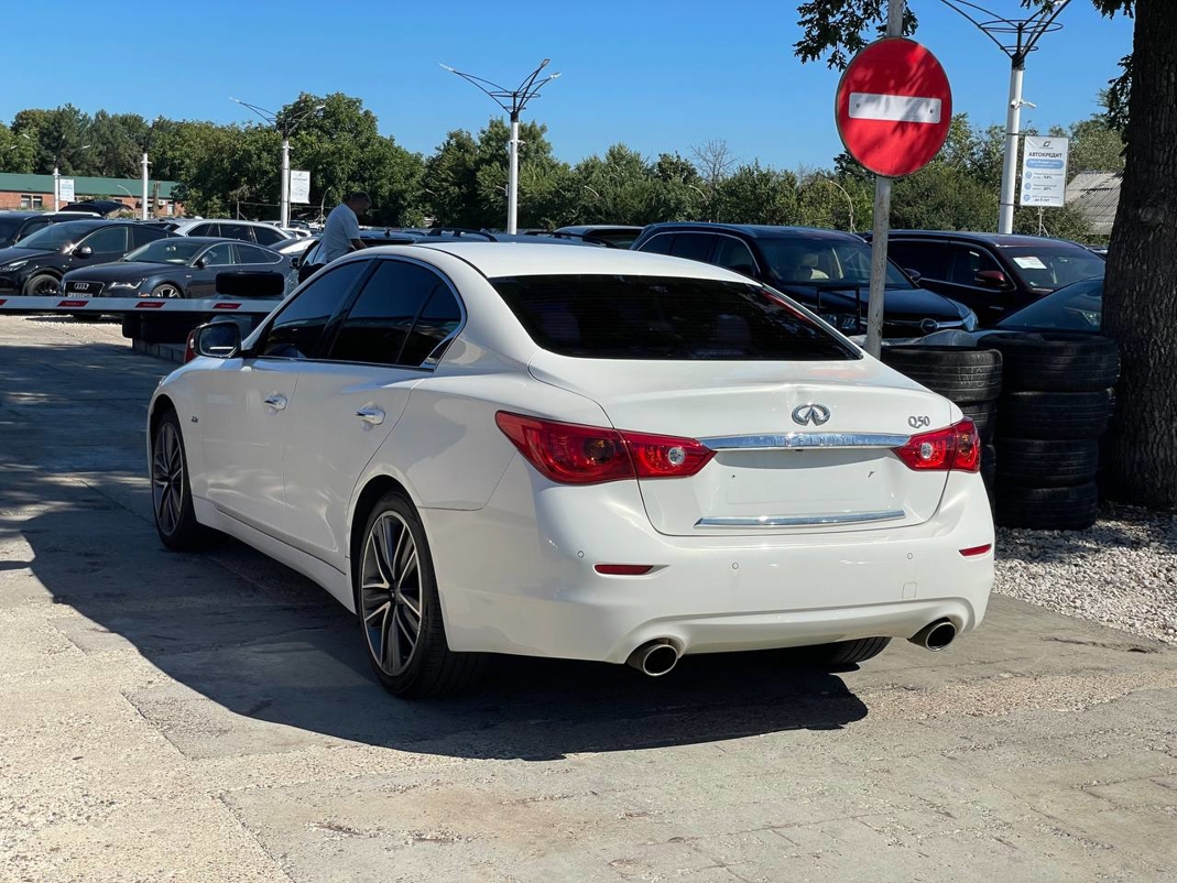 Infiniti Q50