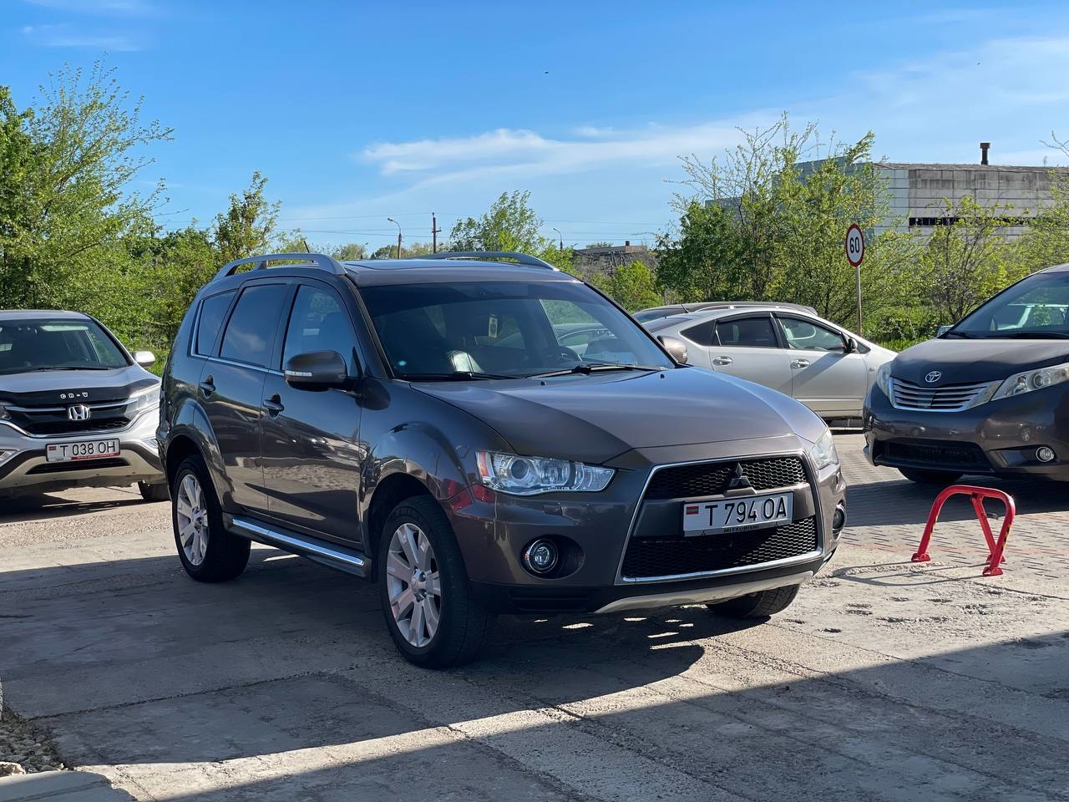 Mitsubishi Outlander
