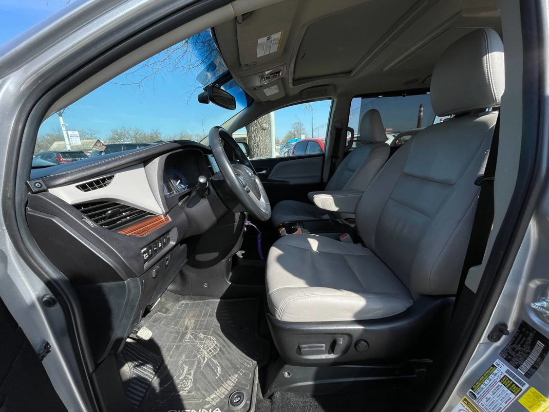 Toyota Sienna