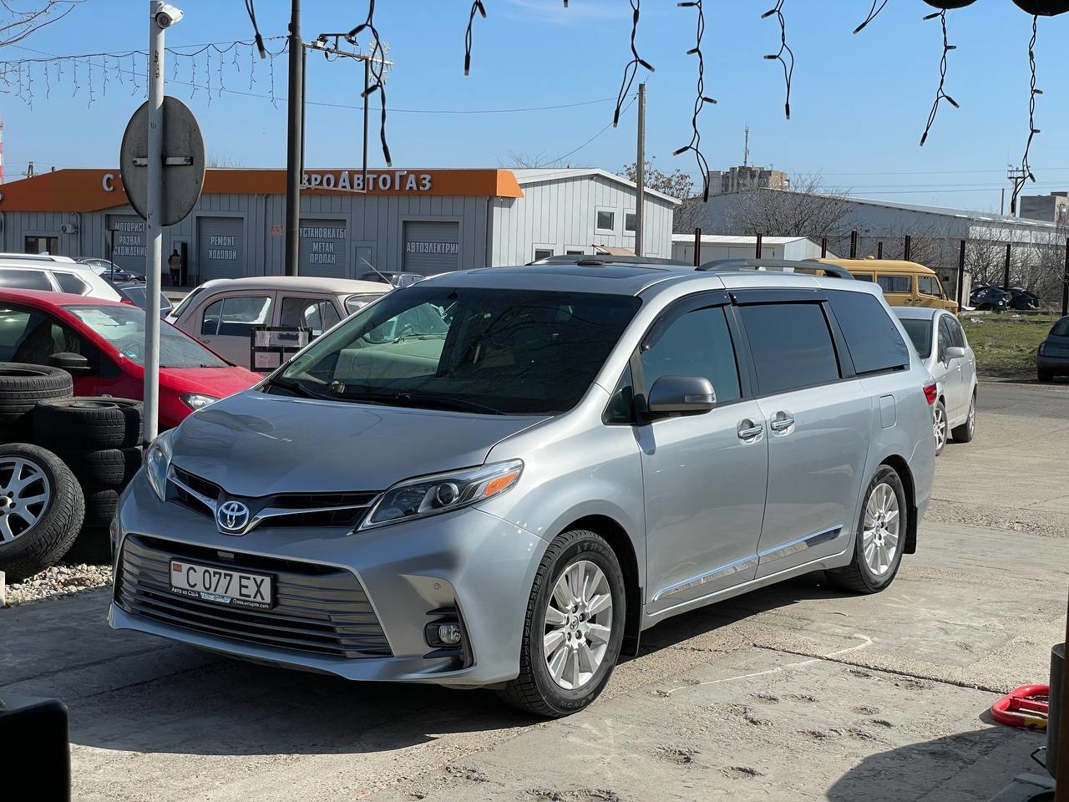 Toyota Sienna