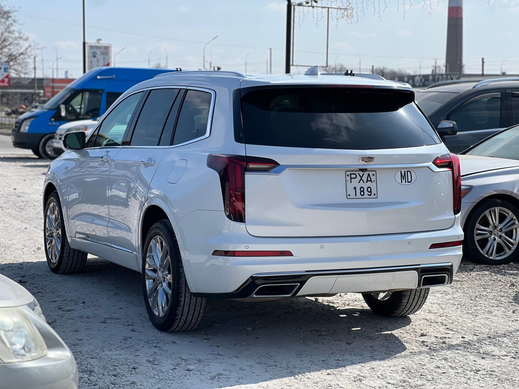 Cadillac XT6