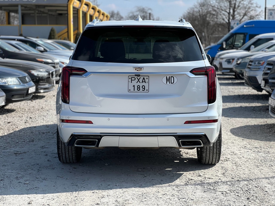 Cadillac XT6
