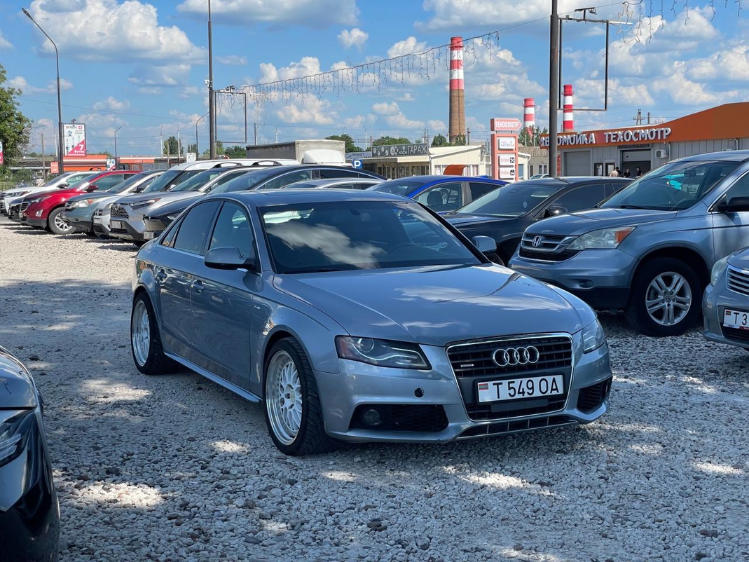 Audi A4 B8