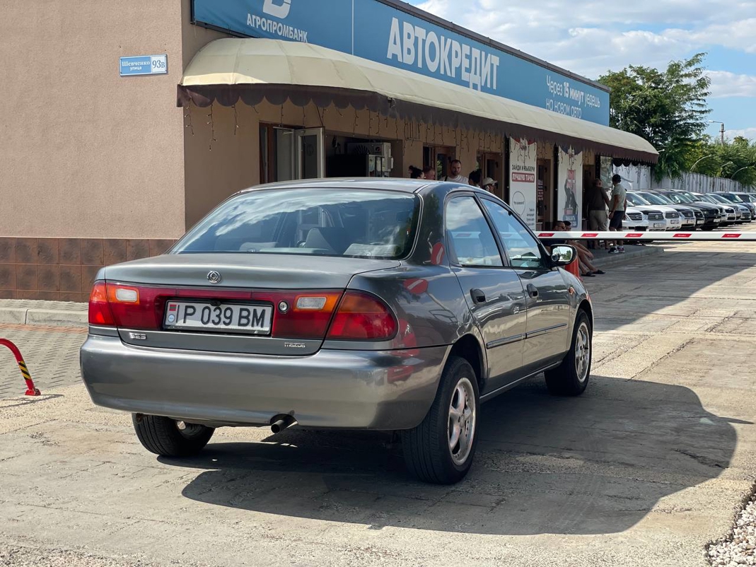 Mazda 323