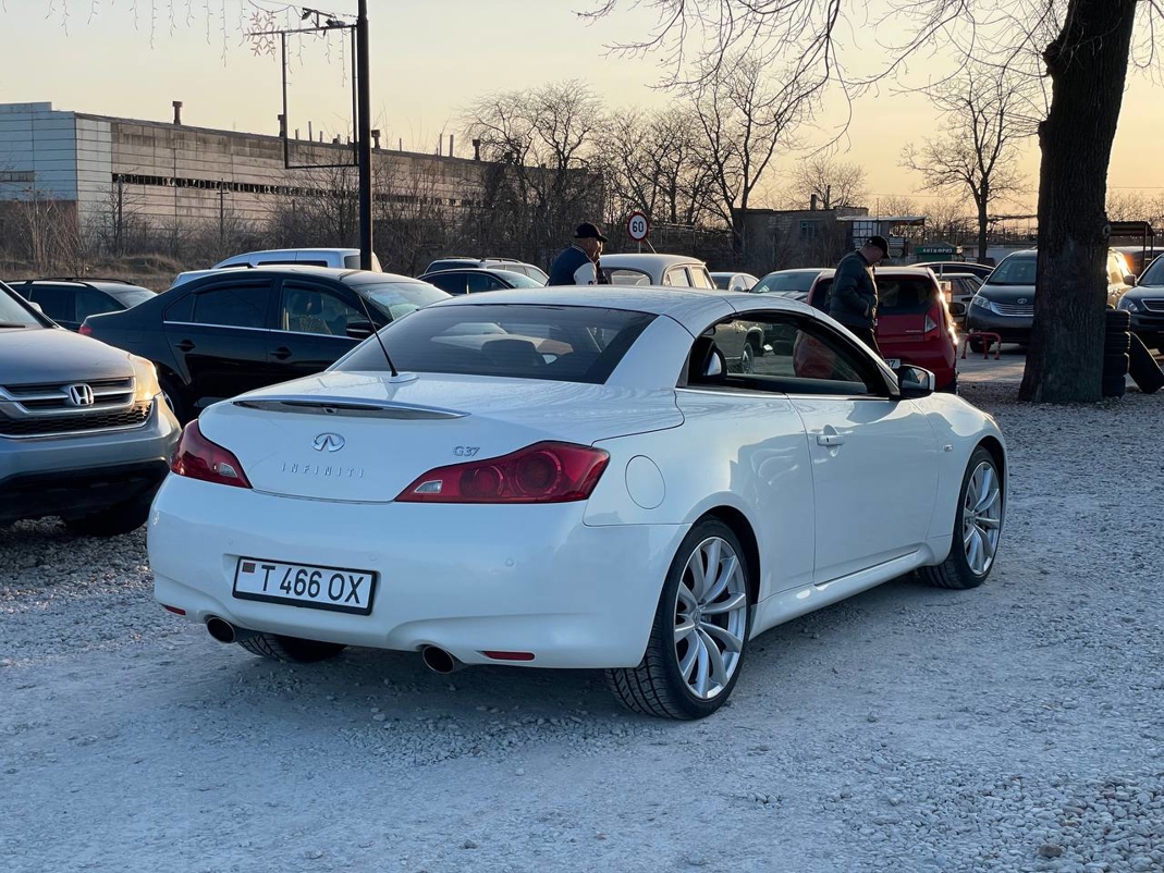 Infiniti G37