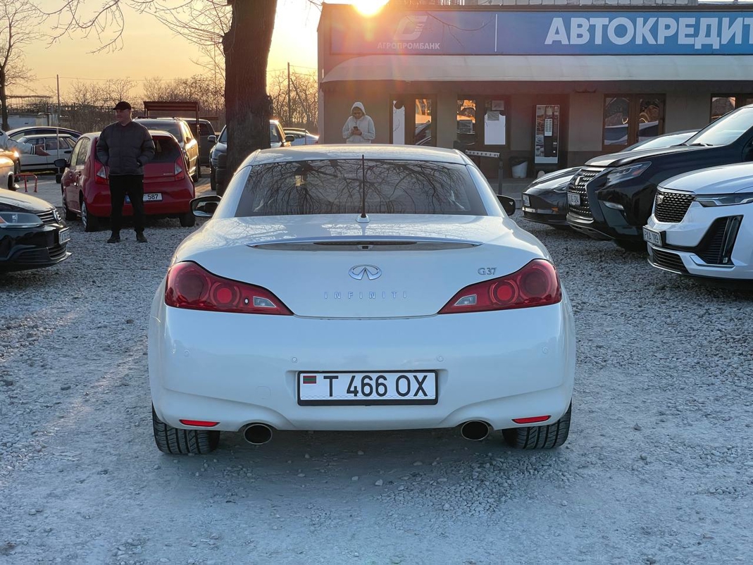 Infiniti G37