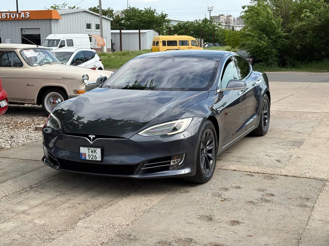 Tesla Model S 100D