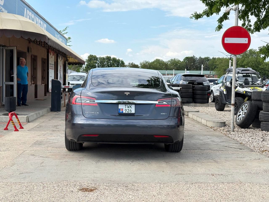 Tesla Model S 100D